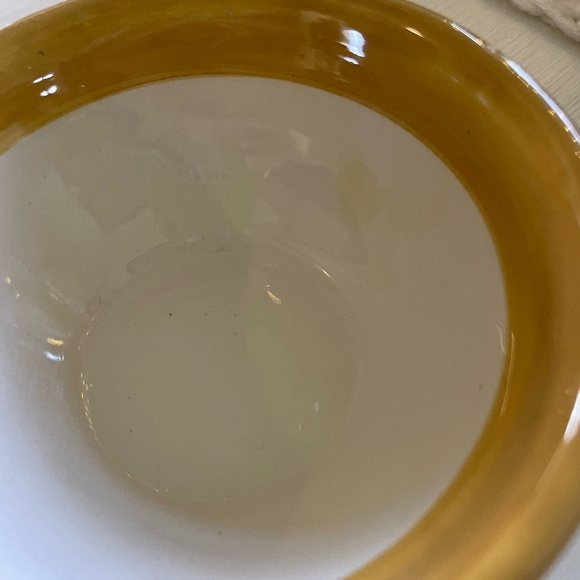 SMALL COUNTRY/PRIMITIVE YELLOW BOWL - Picture 5 of 8